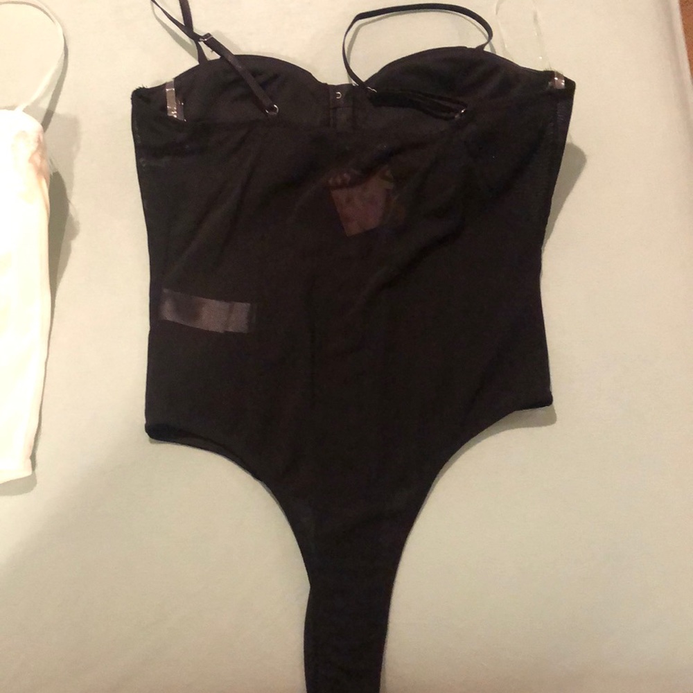 Bodysuits - Picture 4 of 4